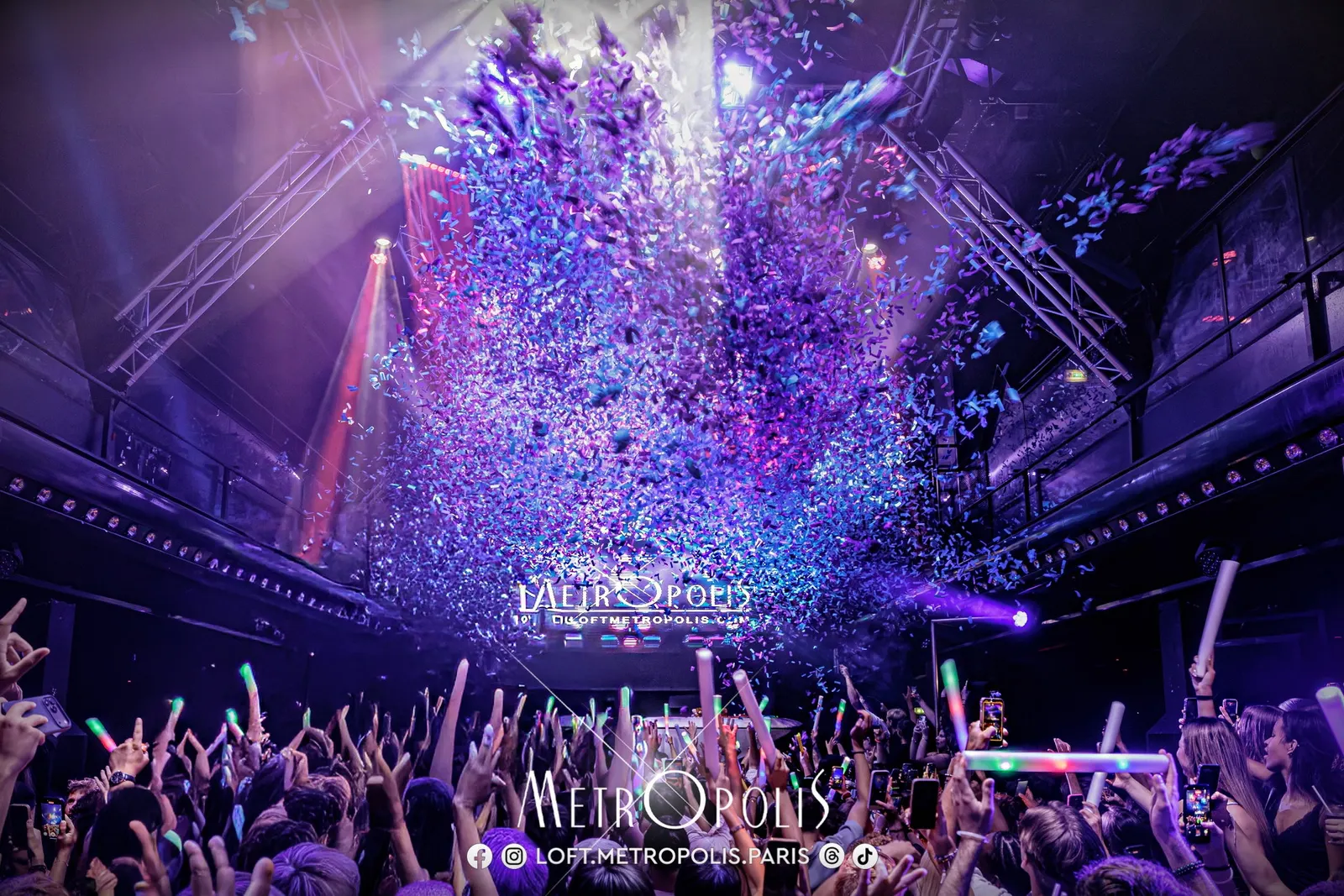 Club Connection — Loft Metropolis