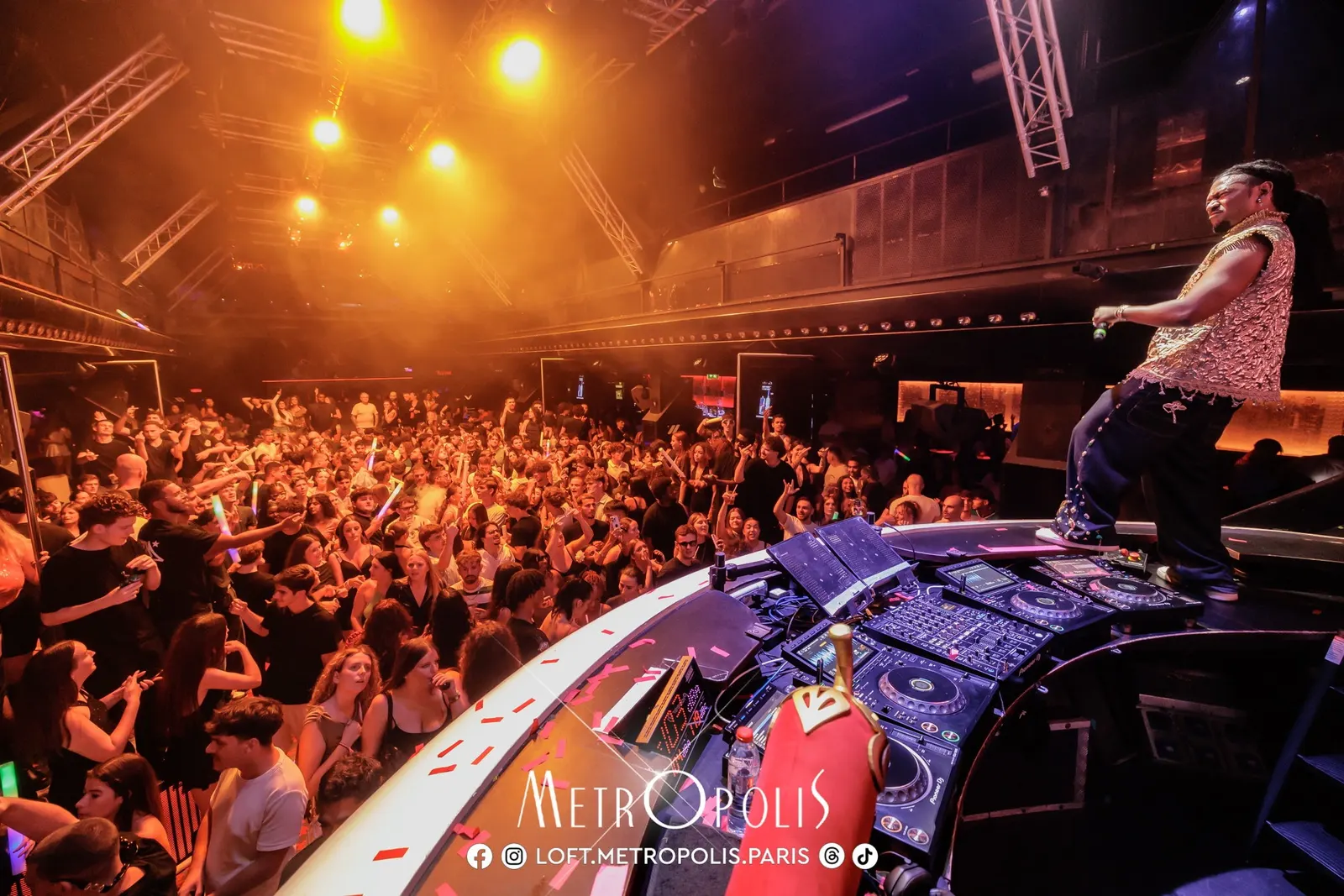 Shad Hottaboy — Loft Metropolis